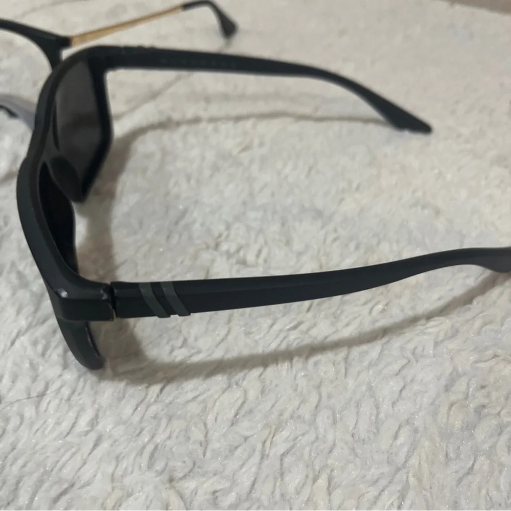Blenders Sunglasses 1 And 2 Frames Different Styles - Picture 4 of 10